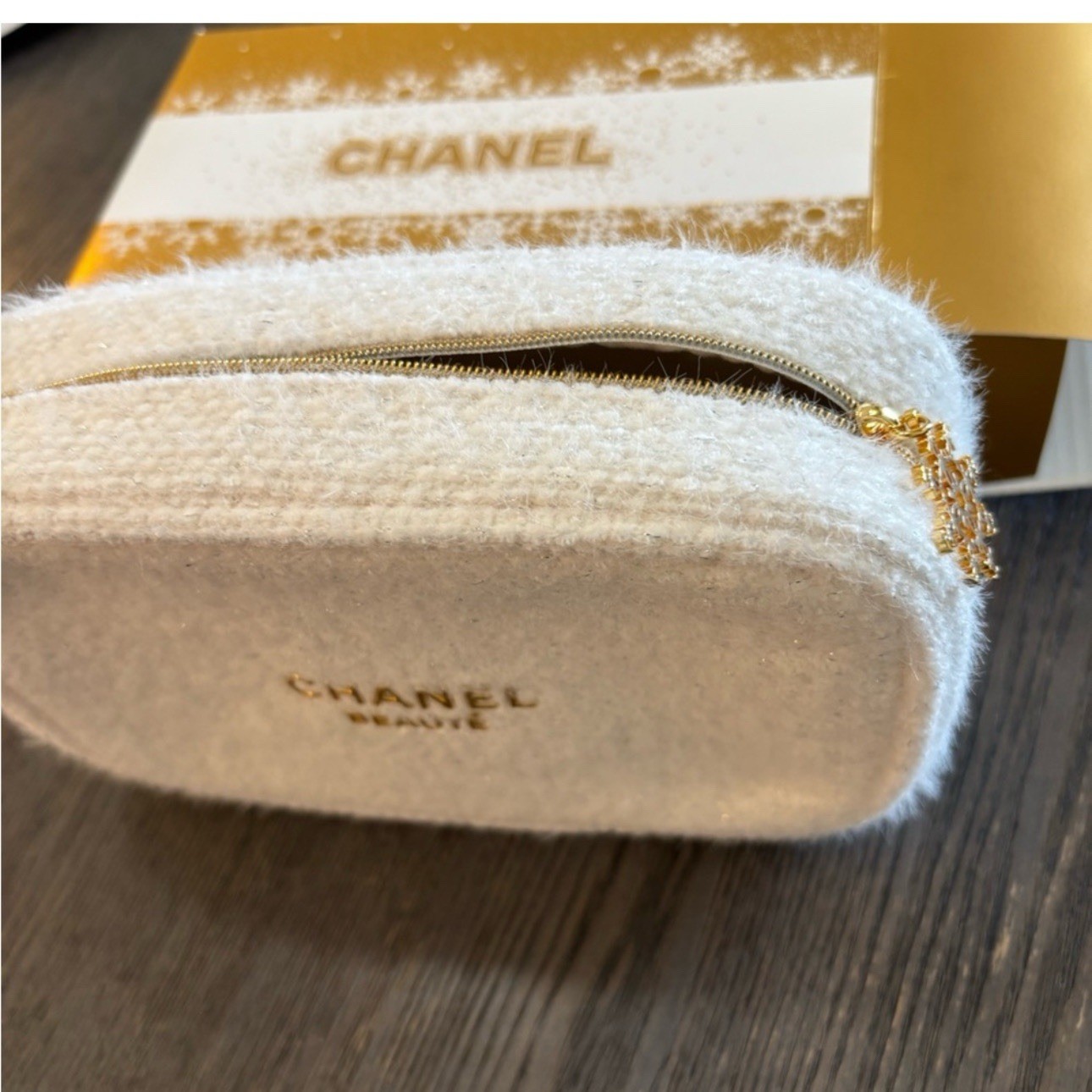 CHANEL BEAUTE Makeup Bag Zipper Closure White Gold Fabric Pouch