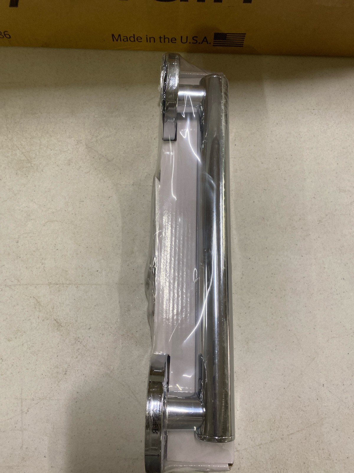 DELTA FAUCET 41812 Contemporary Grab Bar, 12-Inch, Chrome
