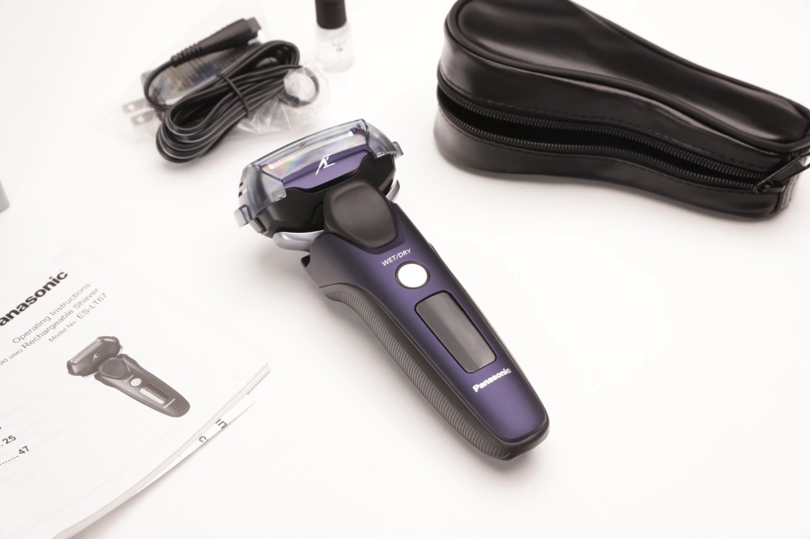 Panasonic ARC3 Wet Dry 3-Blade Electric Shaver w/ Pop-Up Trimmer ES-LT67 New