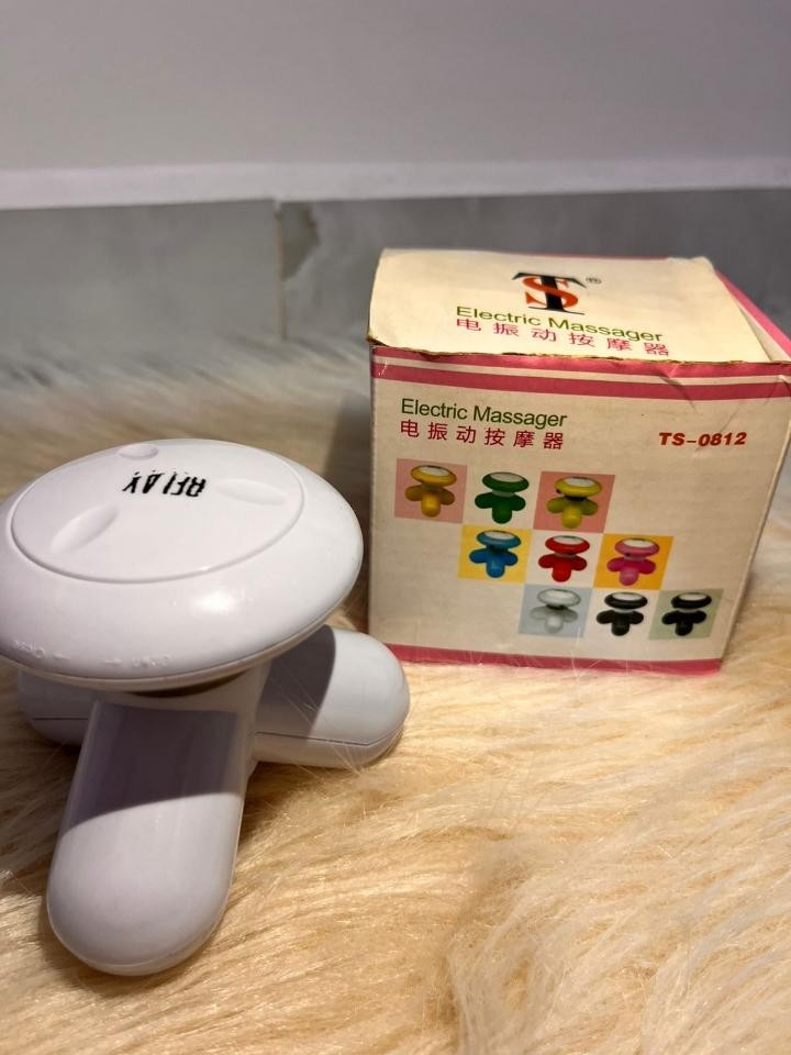 Mini Handheld Electric Massager Portable Full Body Muscle Vibration Therapy TS-0