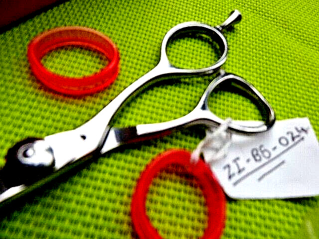 Money Back Warranty_5.5″ 420c Hairdressing Hair Cutting Scissors /Japanese Steel