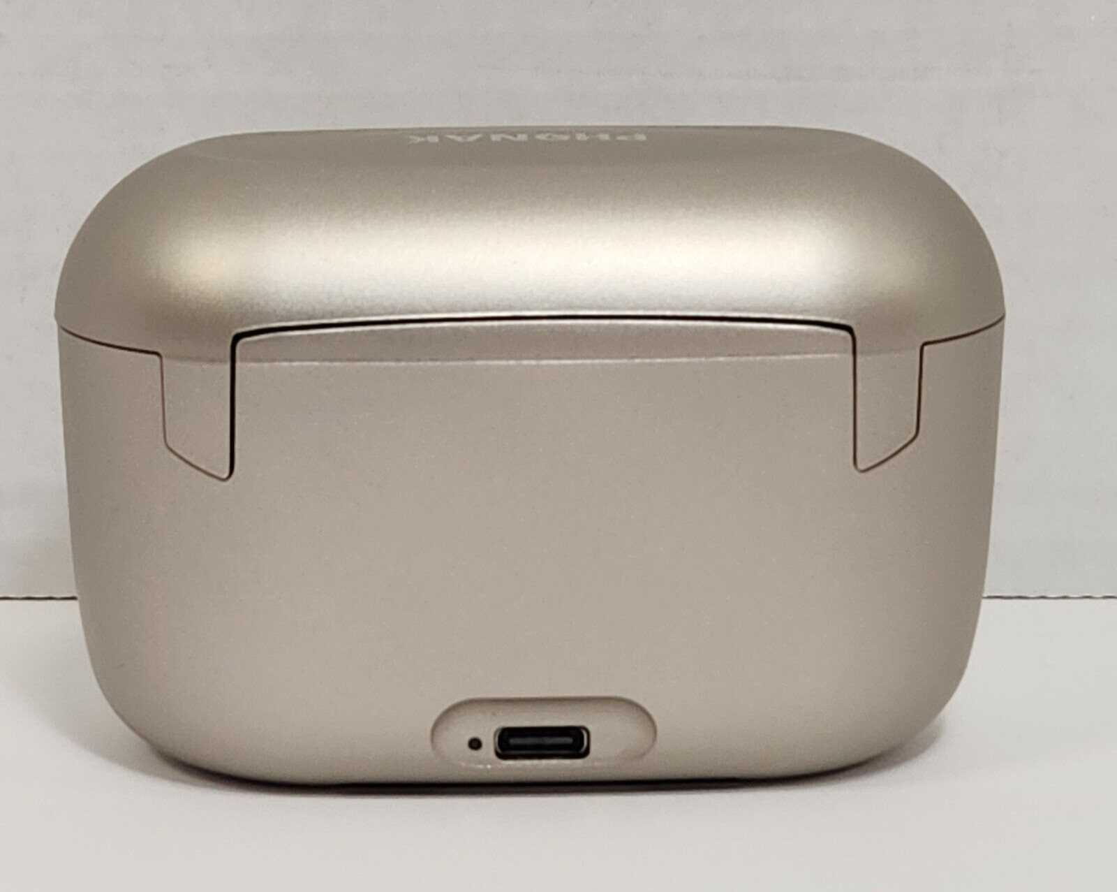 Phonak Charger Case Go Great Deal!!
