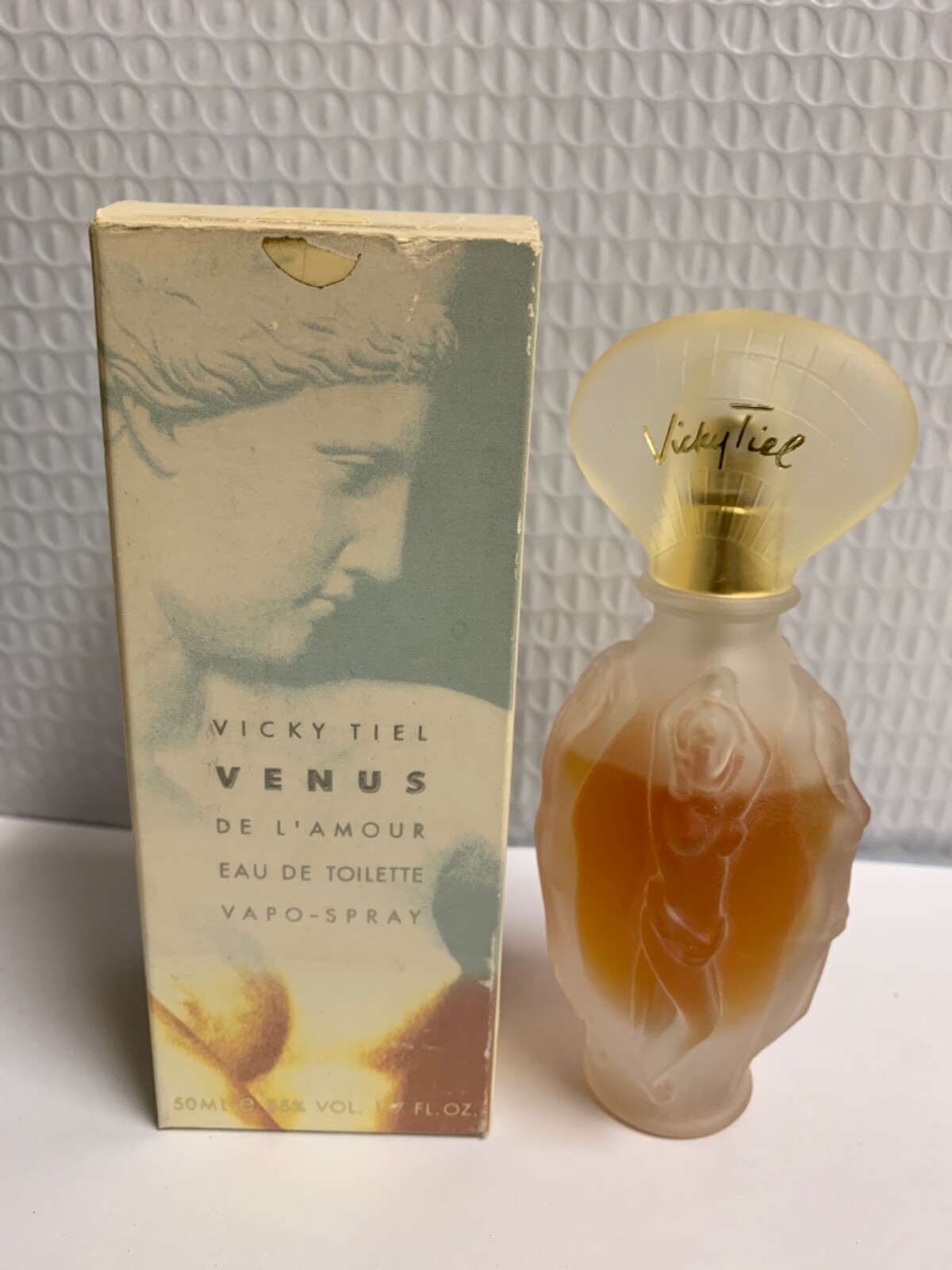 VENUS DE L’AMOUR by Vicky Tiel for Women 1.7oz EDT Spray RARE AS SHOW
