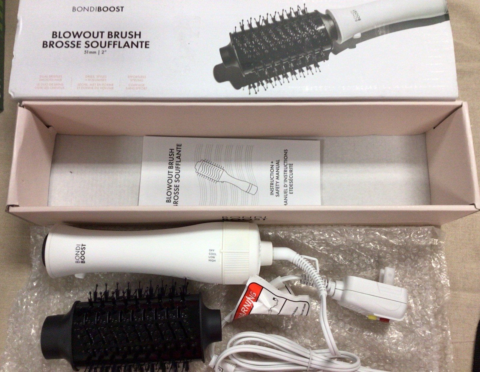 BondiBoost White Corded Electric Blowout Brush Pro Hair Dryer & Hair Brush NOB