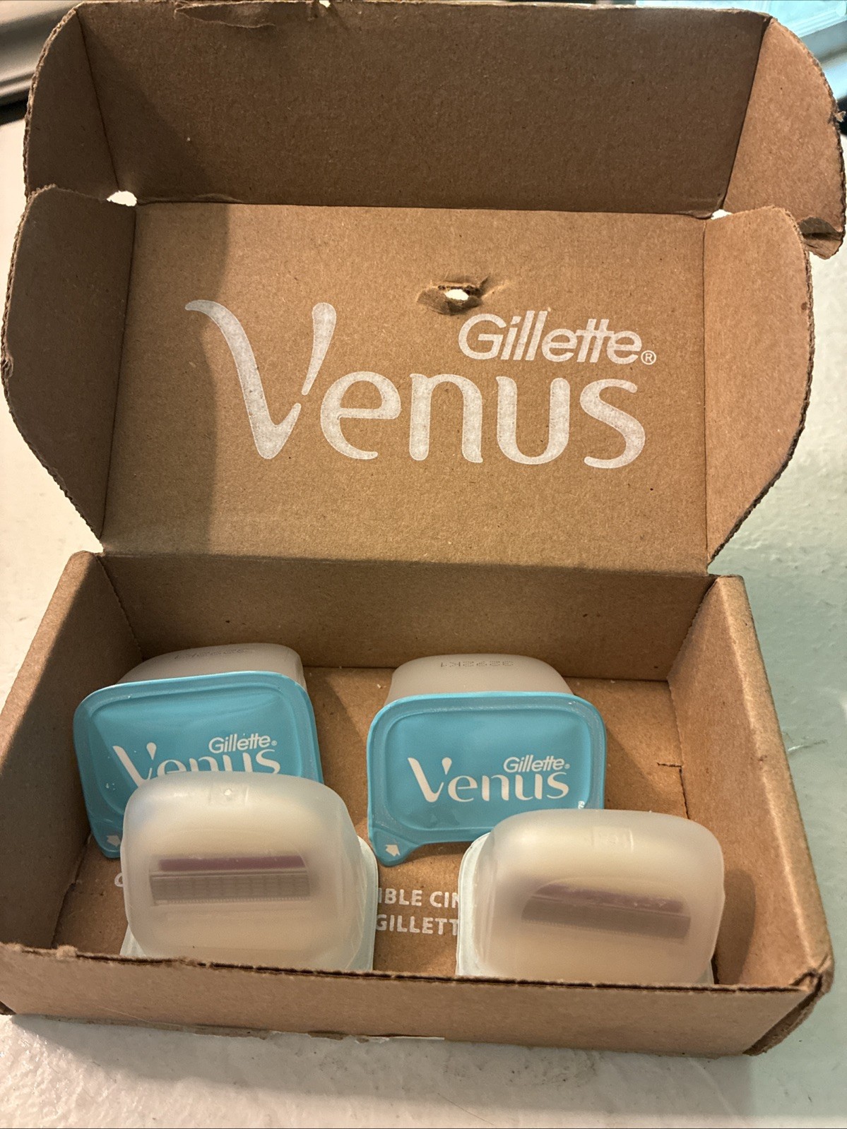 4 Gillette Venus Razor Replacement Cartridges