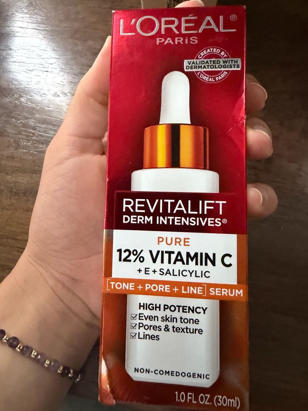 L’Oréal Paris Revitalift Derm Intensives 12% Pure Vitamin C + E + Salicylic Aci