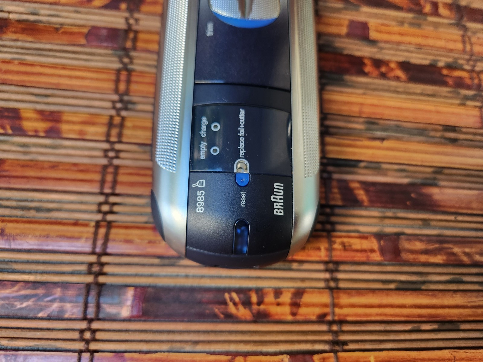 BRAUN 8985 SHAVER, CLEAN, NEEDS NEW BATTERIES, SHAVER/CASE ONLY, MADE IN GERMANY