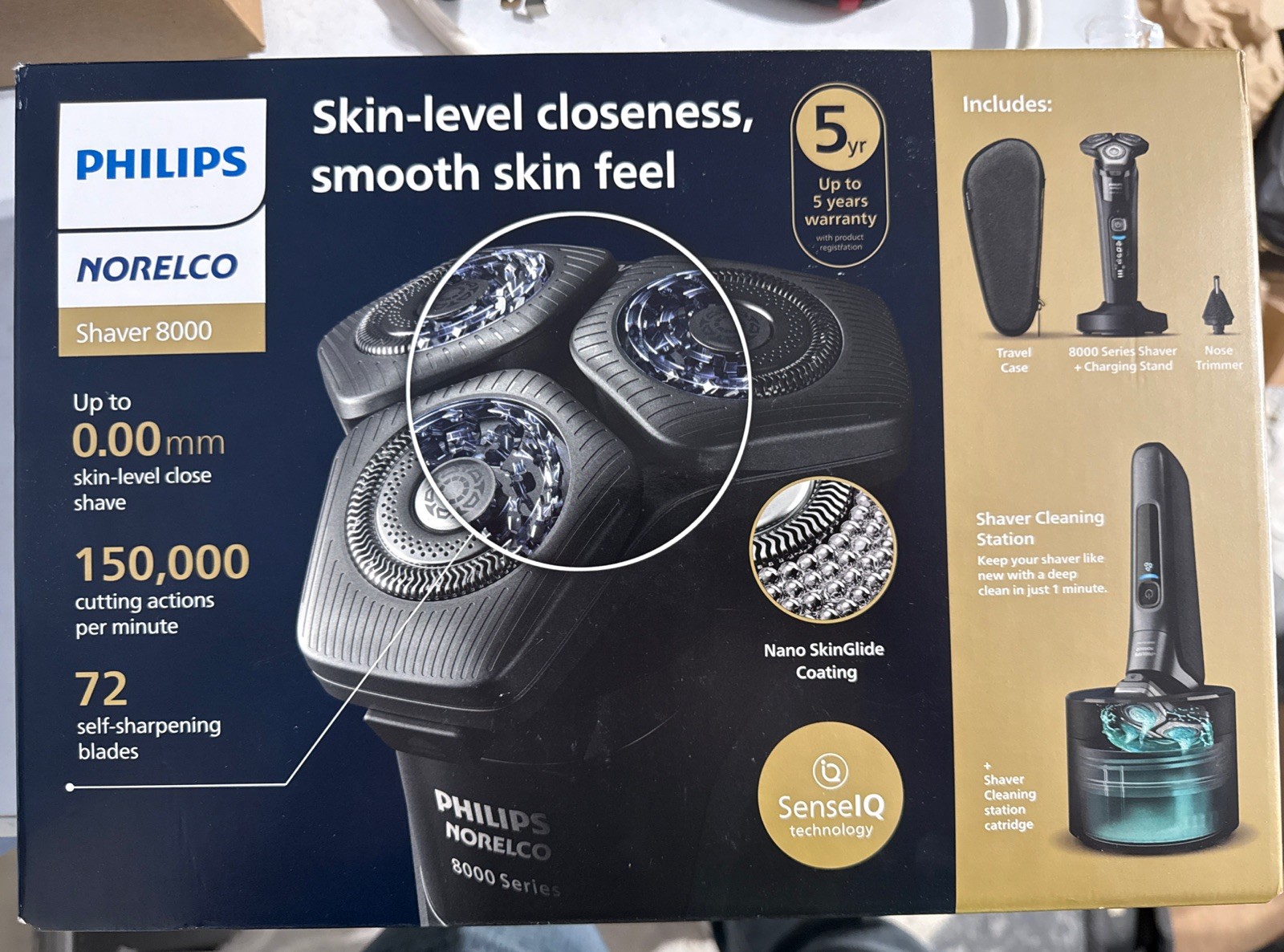 Philips Norelco Shaver 8000 Wet & Dry Rechargeable Shaver Used