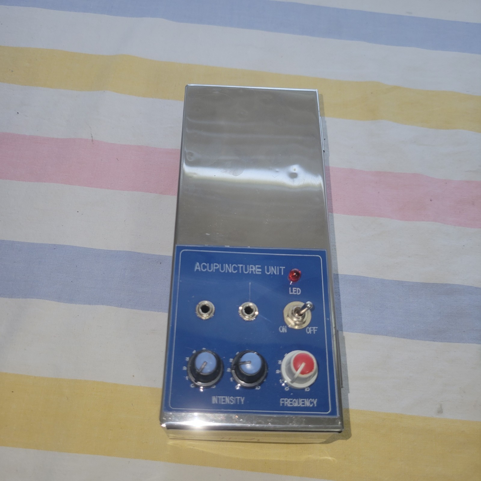 Vintage Electronic Acupuncture Unit Dual Output Intensity Frequency Control