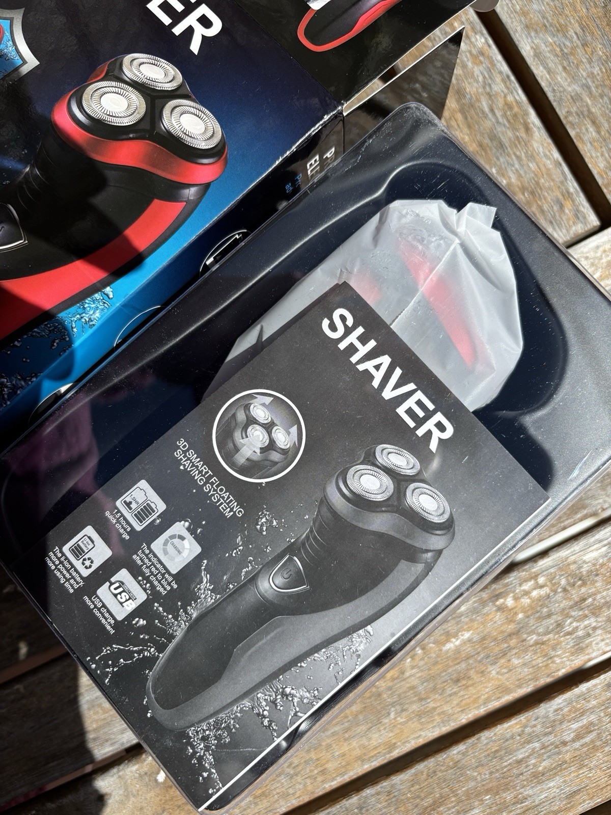RS371 3-Head Rotary USB Rechargeable Electric Facial Shaver Black Red Wet/Dry