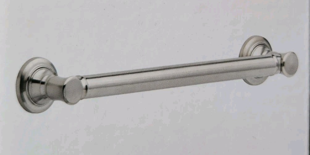 Delta 41618-SS 18″ Traditional Grab Bar, Brilliance Stainless