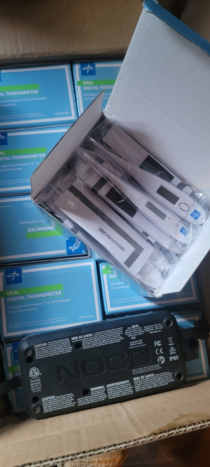 Medline Oral Digital Thermometer White Model MDS9950B2 (MPN MDS9950B2) box of 20