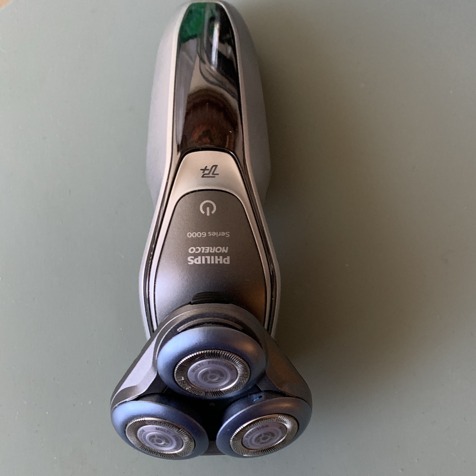Philips Norelco Series 6000 S6540 3-Head Rotary Shaver w/ Travel Case