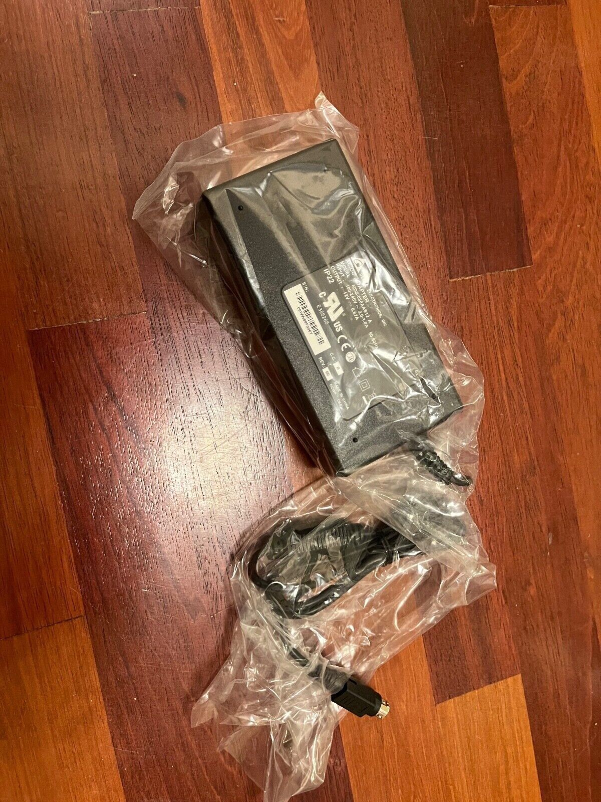 Delta Electronics 80W AC Power Supply Adapter 12V 6.67A Model MDS-080AAS12 A