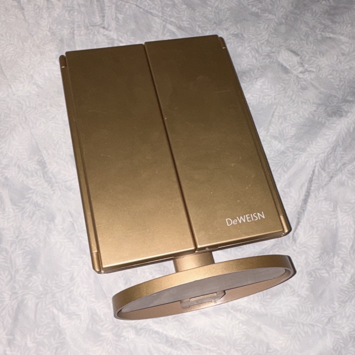 DeWEISN Tri-Fold LED Lighted Touch Sensor Makeup Mirror, Gold Tabletop 11in
