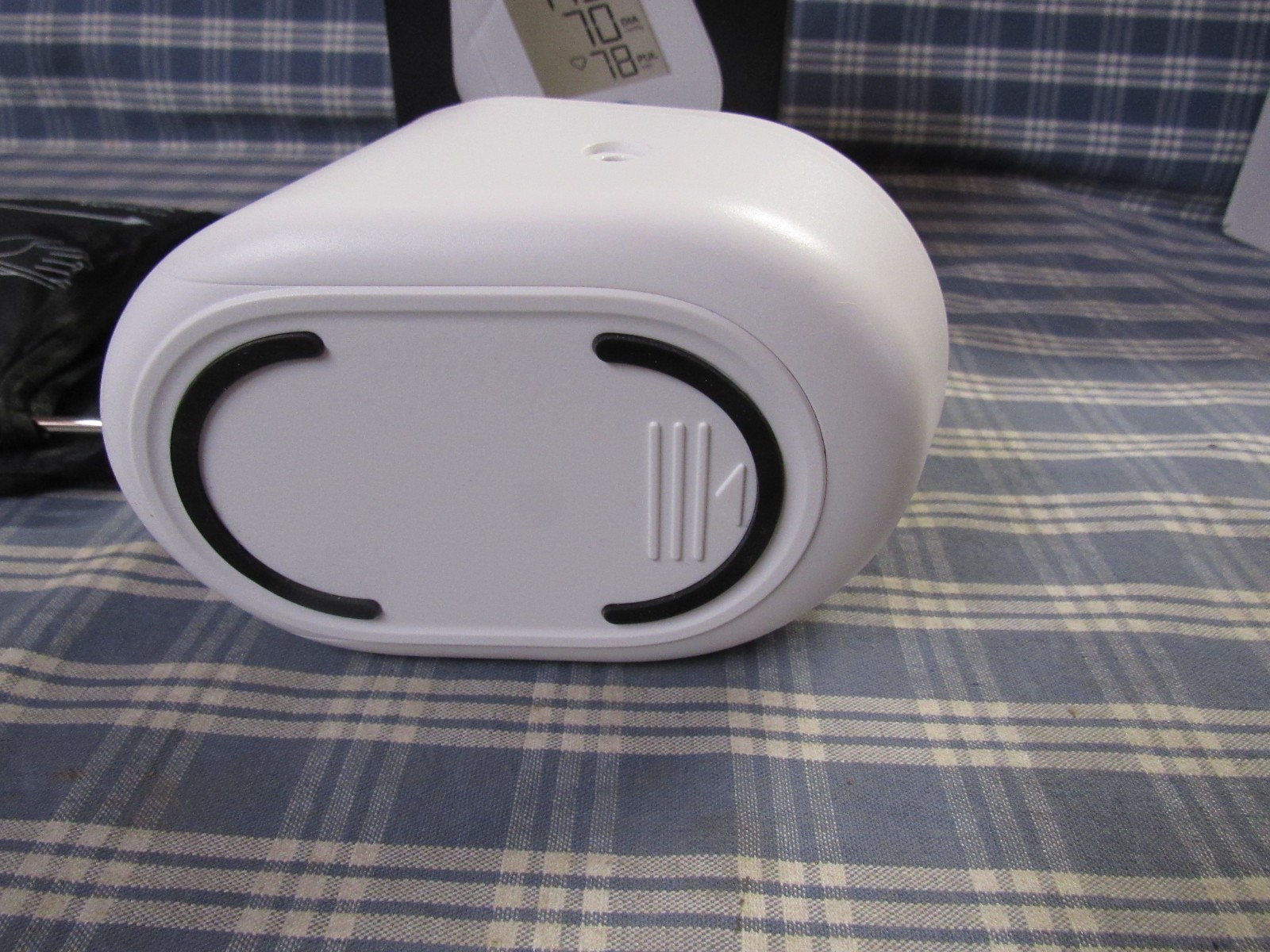 Braun ExactFit 1E Upper Arm Blood Pressure Monitor (Store Display) FREE SHIPPING