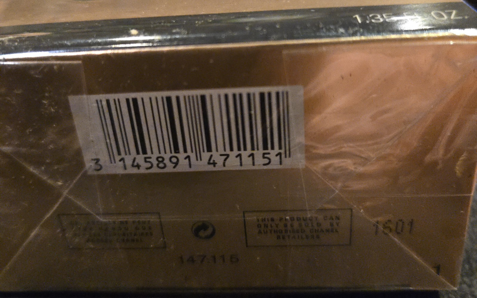 Authentic Chanel Sublimage L’ESSENCE De Teint Serum Foundation W/Brush BD01 NEW!