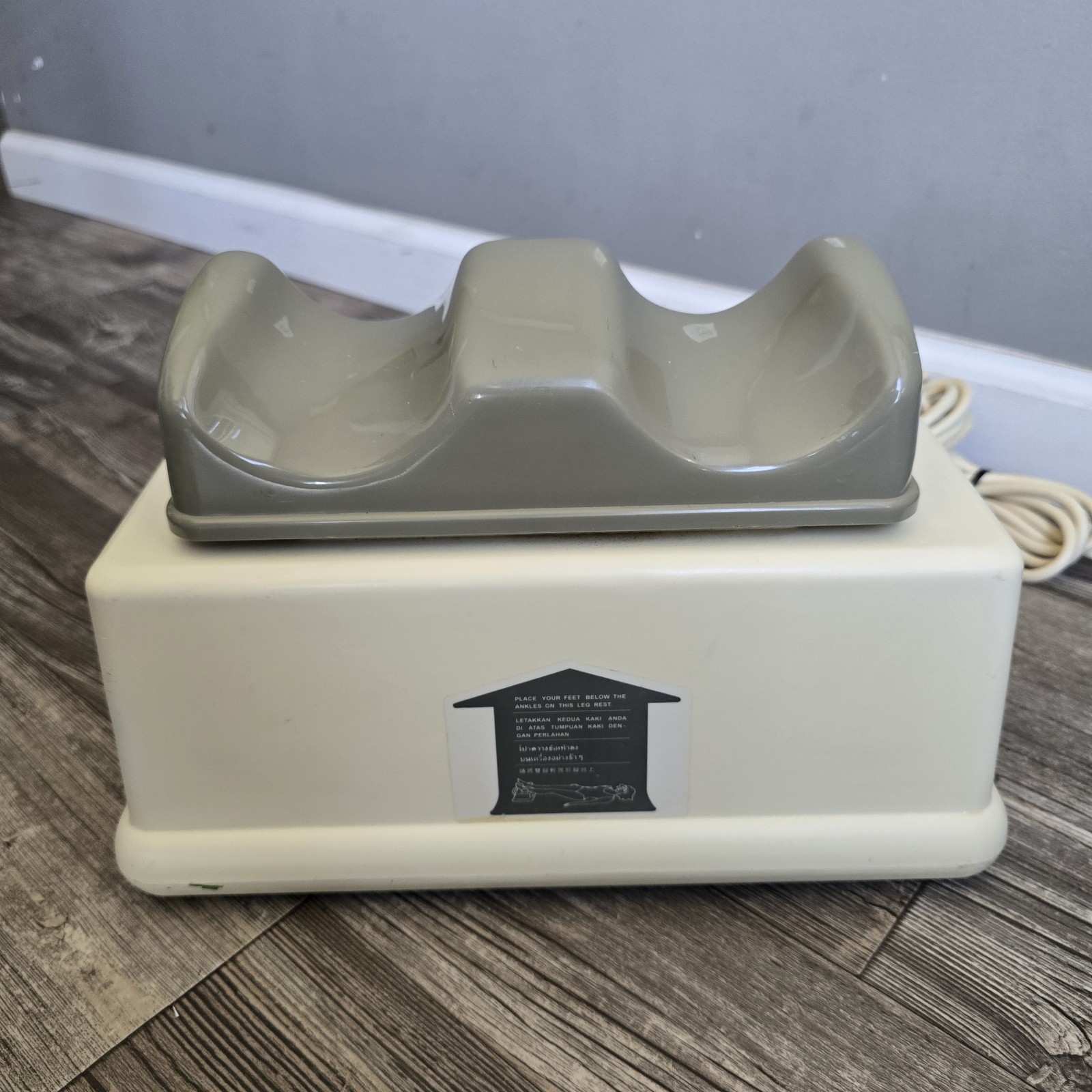 Sun Ancon SDM-323 Chi Machine Vibrating Massager Corded Electric for Legs, Feet