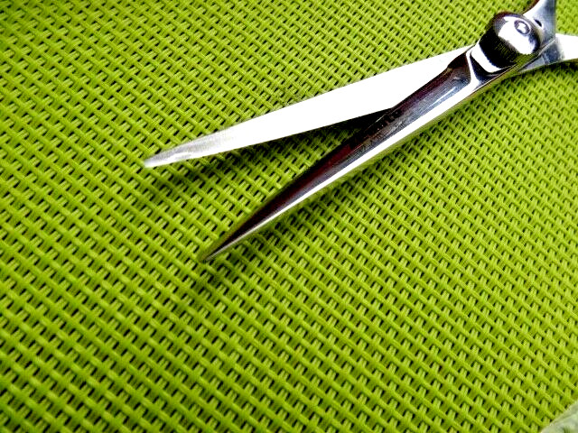 Money Back Warranty_5.5″ 420c Hairdressing Hair Cutting Scissors /Japanese Steel