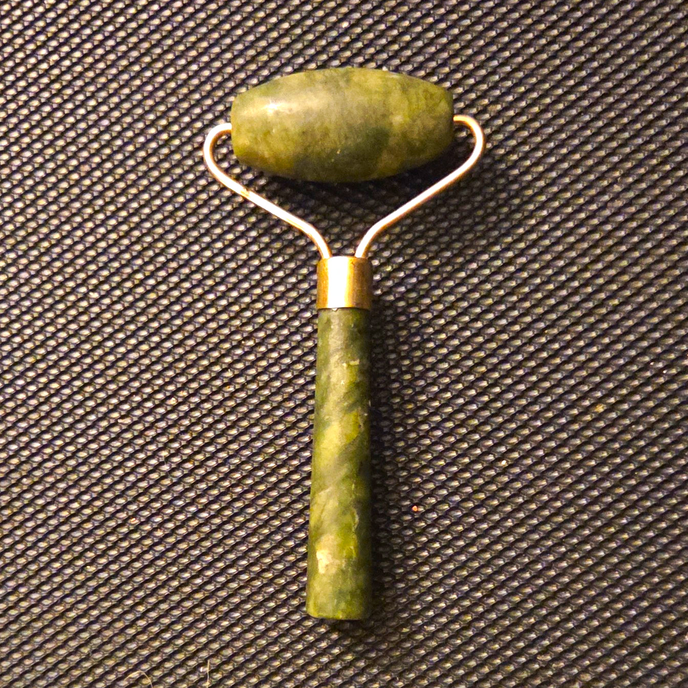 Green Stone Face Massage Roller w/ Metal Frame, Manual Handheld Rolling, 1 Head