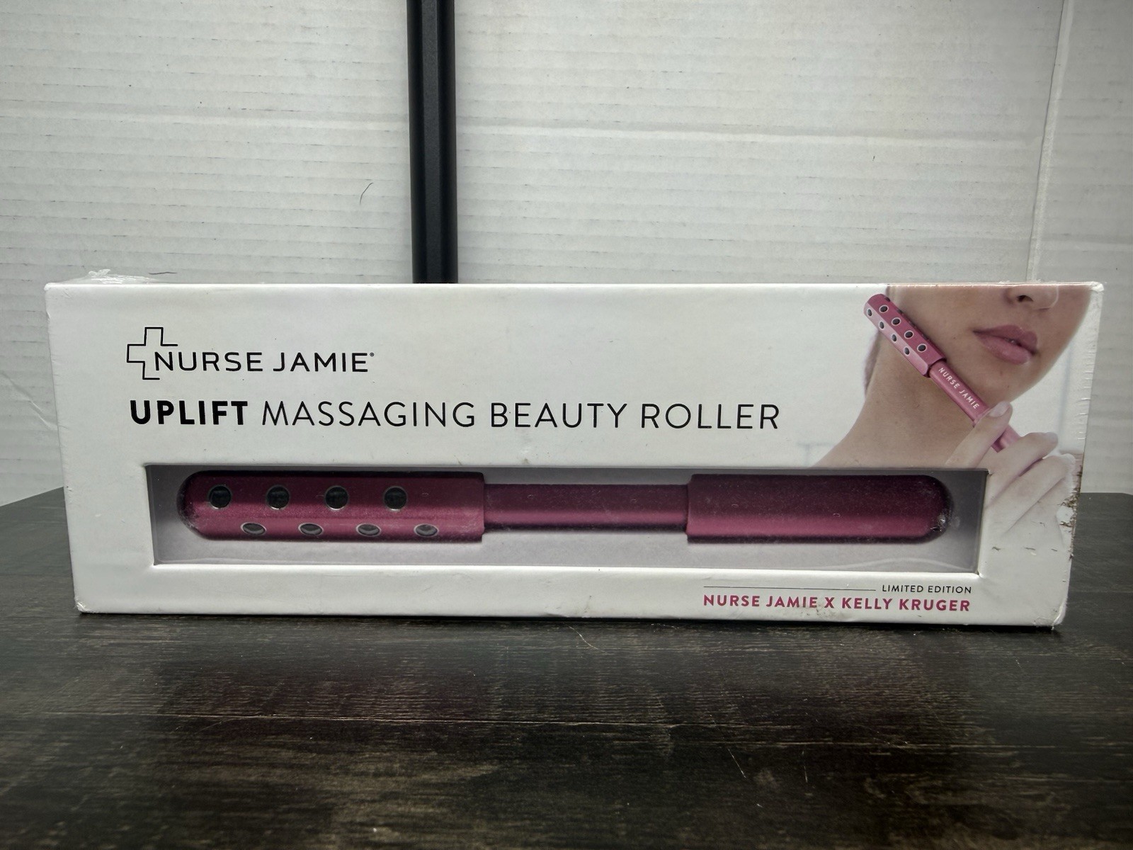 Nurse Jamie Uplift Massaging Beauty Roller, Pink Manual Handheld Portable