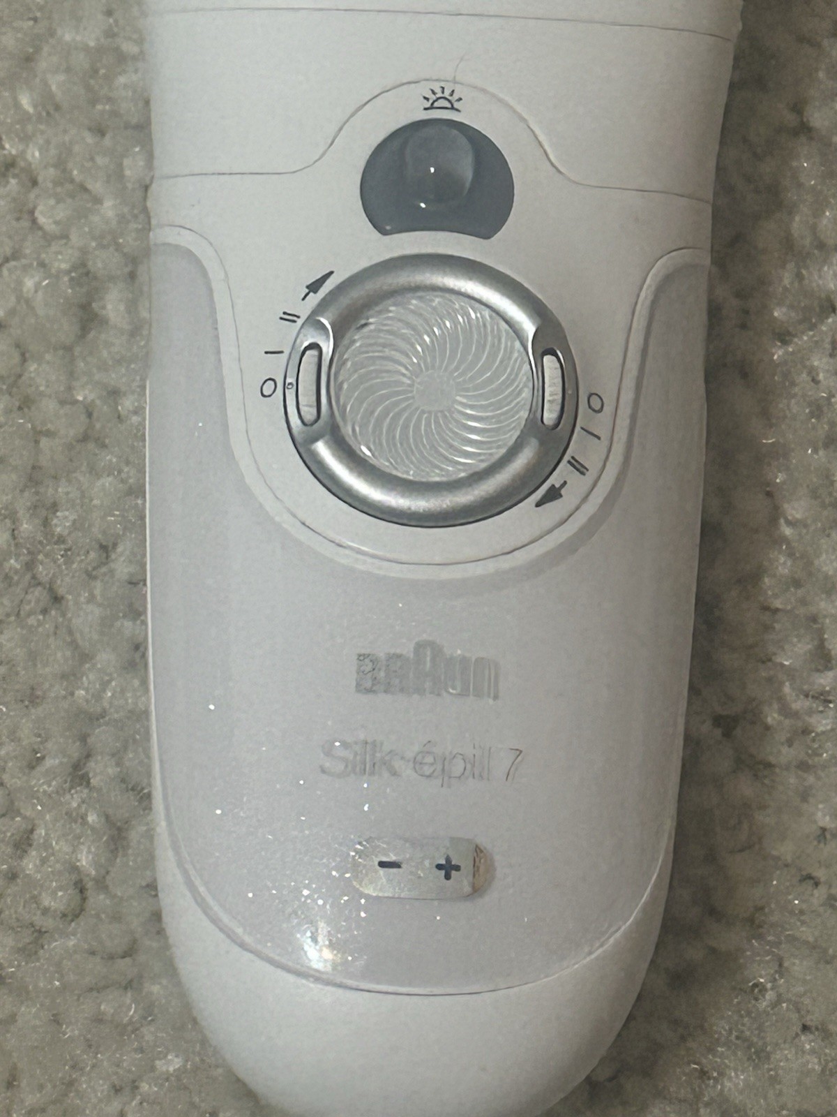 Braun Silk-Epil – bundle models 7 & 9 Cordless Epilator w/ Light, 2 Settings