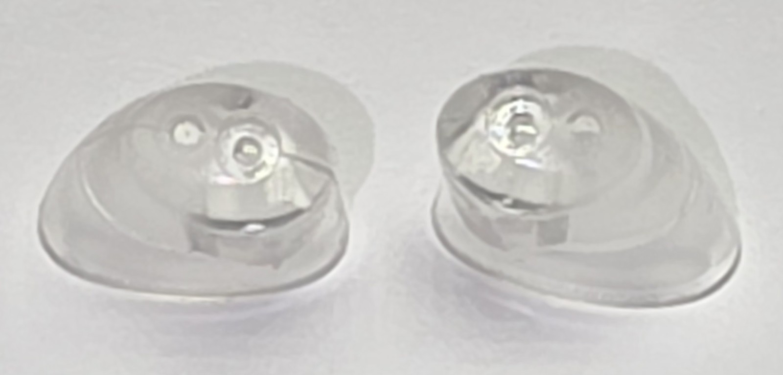 Brand New 2 Oticon Grip Tips Left-Right For Minifit H/A None Vented/Small/USA